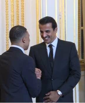أمير قطر لمبابي: حظ سعيد