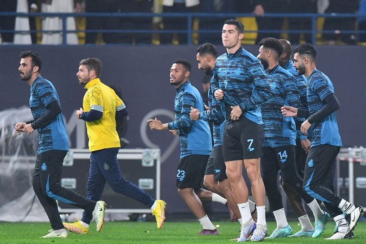 لم يتأخر أبدًا عن مواعيد التدريب اليومية ,,,100 ألف دولار تكشف مدى التزام كريستيانو رونالدو في النصر