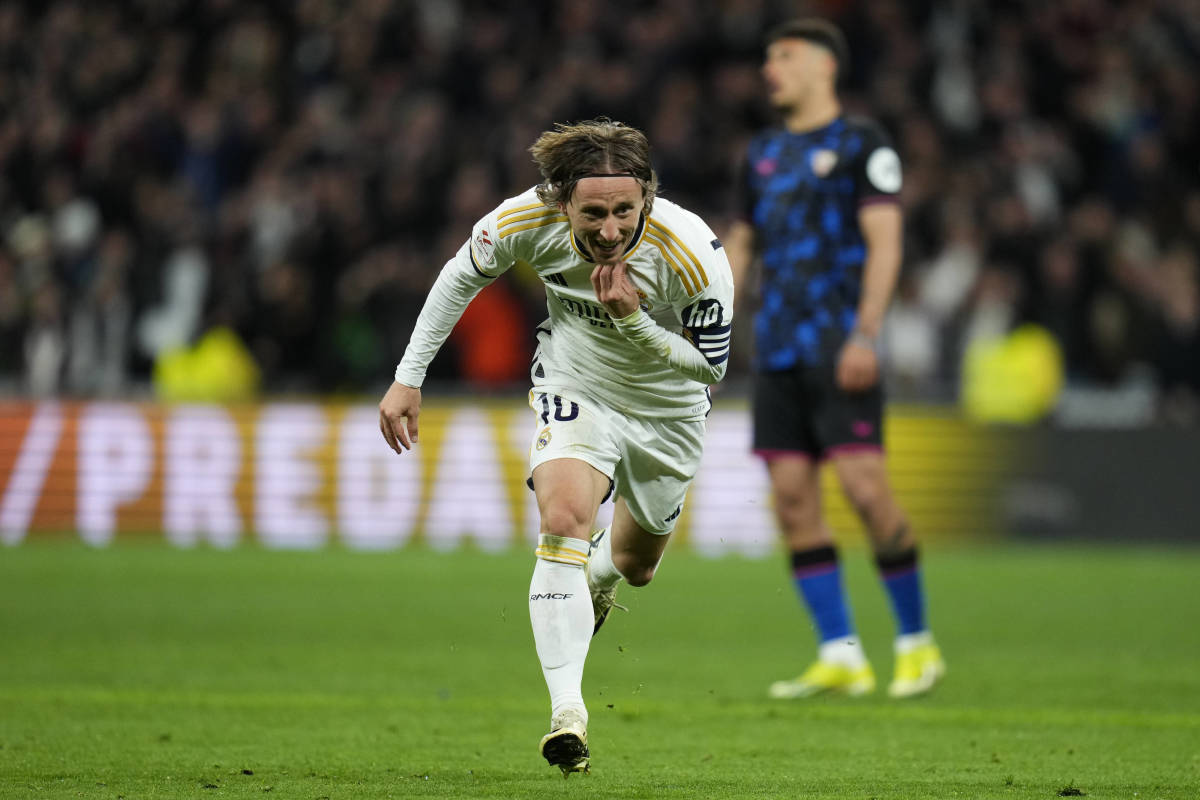 بعد الشكوي التي تقدم بها إشبيلية.. الاتحاد الإسباني يرفض إدانة ريال مدريد