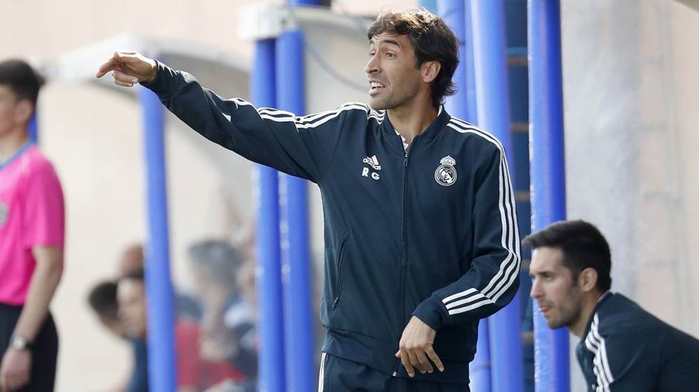 راؤول يقترب من مغادرة ريال مدريد متجها نحو ألمانيا